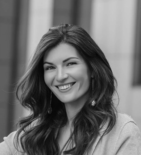 CloudFrame executive name portrait - Yulia Zimmermann